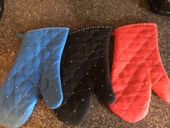Rhinestone Oven Mitt & Towel Sets.