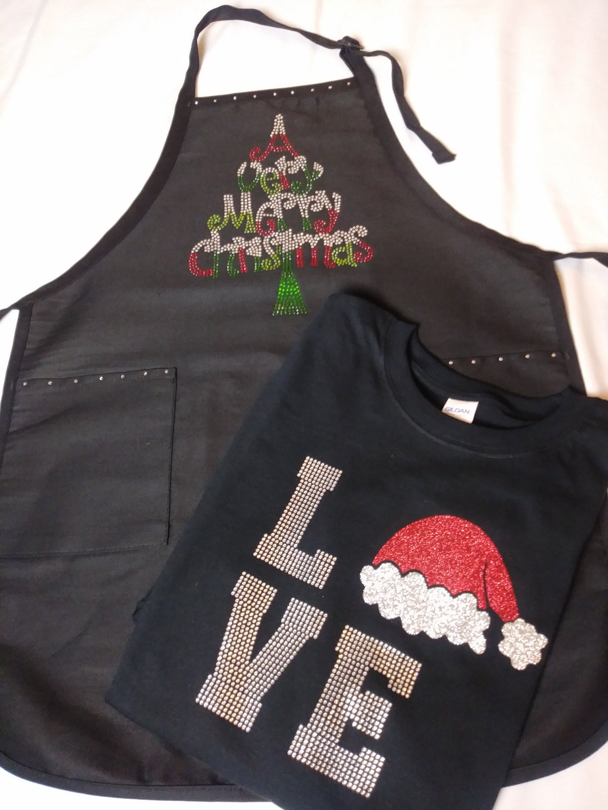 Holiday Apron "Very Merry Christmas" in clear, red and greens rhinestones
