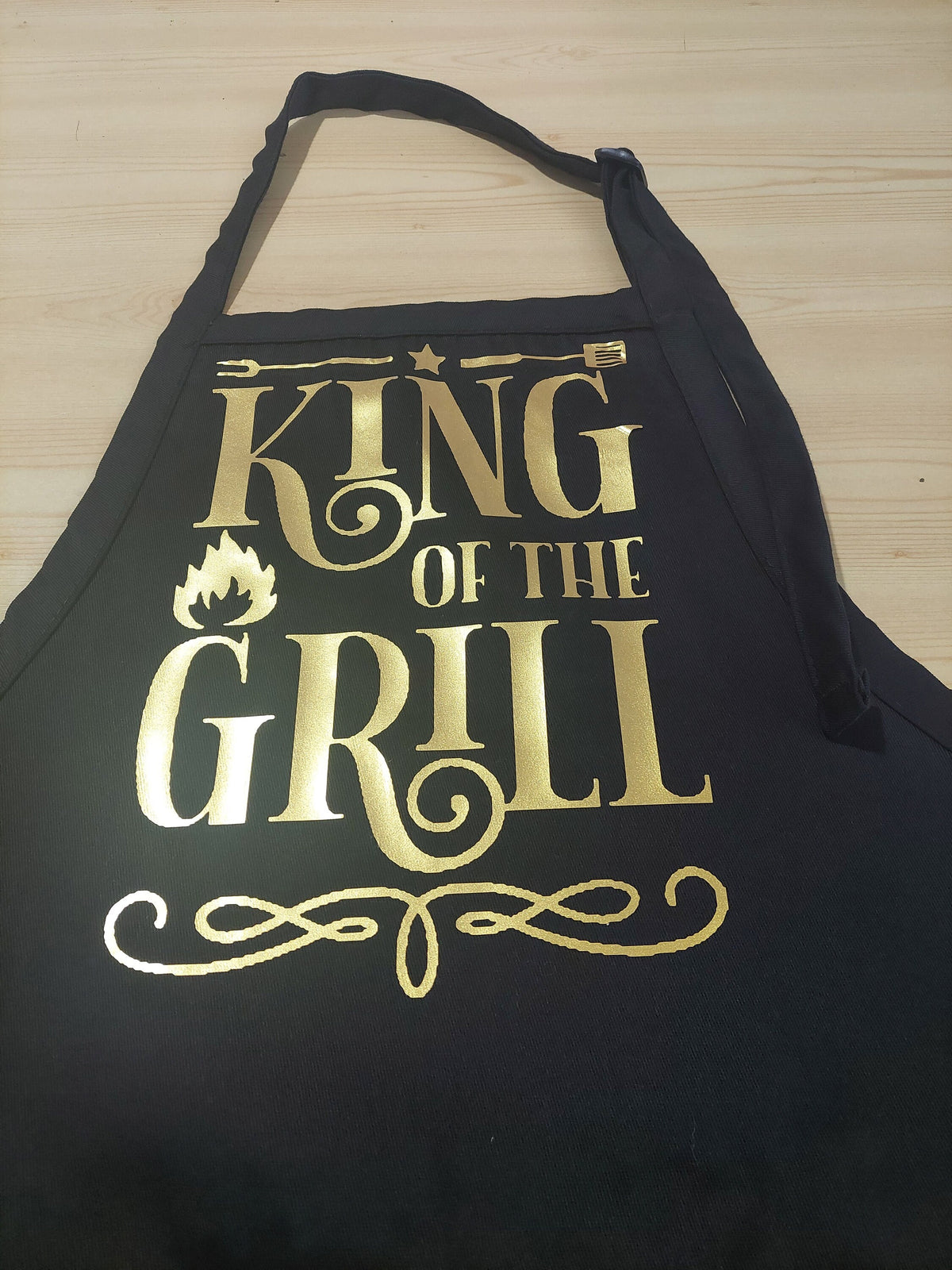 King of the Grill Apron | BBQ Master Gift