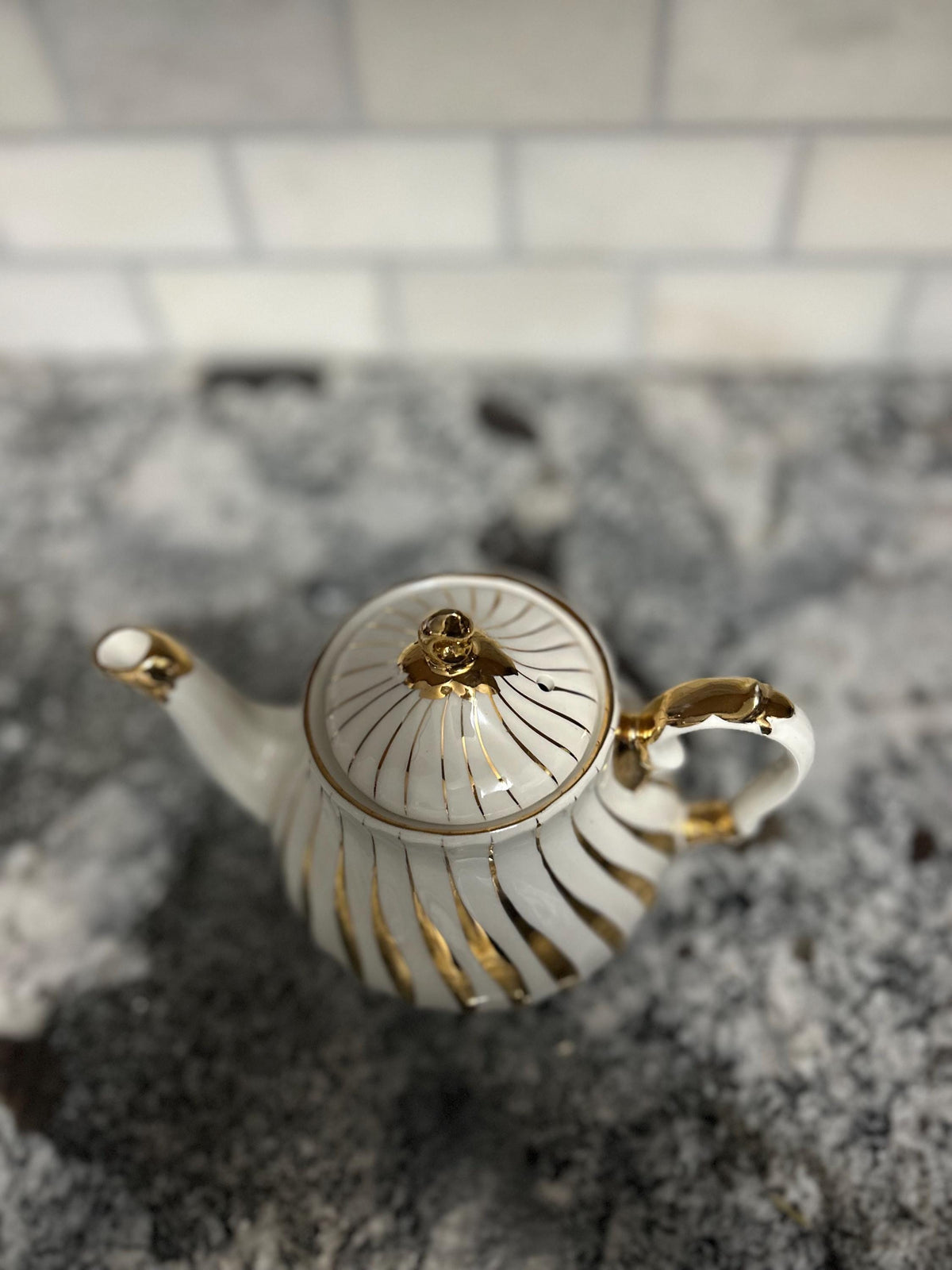 Sadler Mid Century Vintage Teapot w/Cream Gold Swirls Stripes