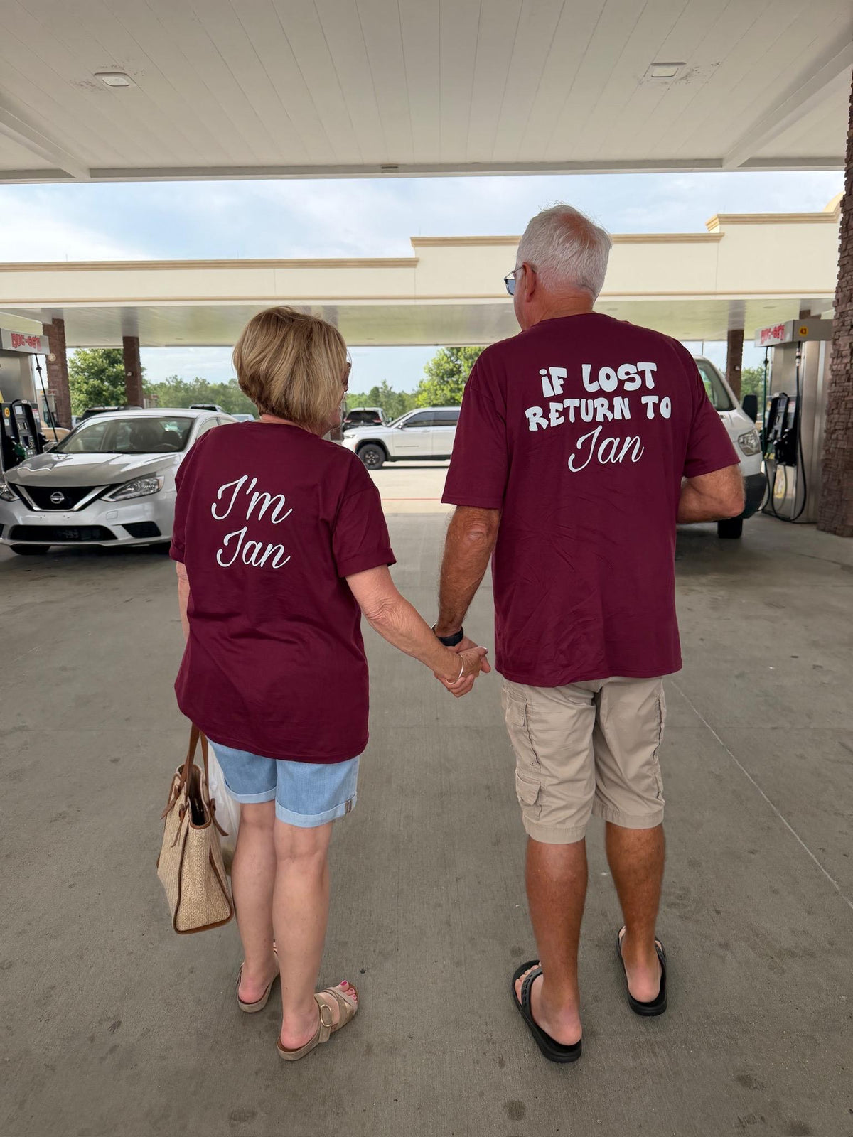 If Lost Return to/I’m (name) | Husband&Wife | Graphic T-shirt | Couples | Men's or Ladies